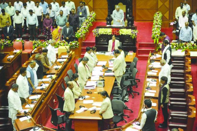 ಶಾಮನೂರು ಶಿವಶಂಕರಪ್ಪ ನಿಧನ: ಮೇಲ್ಮನೆಯಲ್ಲಿ  ಸಂತಾಪ