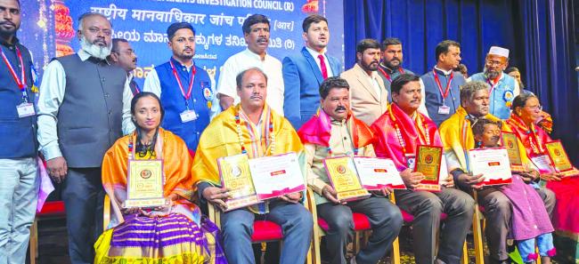 ಕರ್ನಾಟಕ ಶಿಕ್ಷಣ ರತ್ನ ಪ್ರಶಸ್ತಿ: ಶಿವಾನಂದ ಕಾಮಗೊಂಡ 