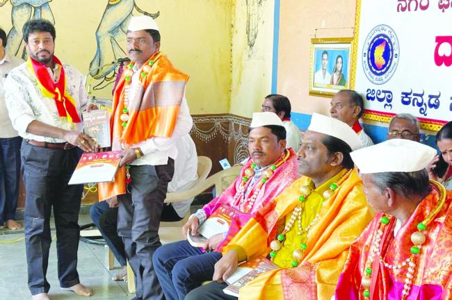 ಕಸಾಪ ವಿಜಯಪುರ ಅವರಿಂದ ರಮೇಶ ಬಿರಾದಾರಗೆ ಸನ್ಮಾನ 