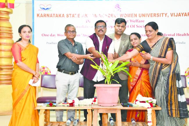 ಅತಿಯಾದ ಮೊಬೈಲ್ ಬಳಕೆ ಮಾನಸಿಕ ಅಸ್ಥಿರತೆಗೆ ಕಾರಣ: ಶಂಕರಗೌಡ ಸೋಮನಾಳ