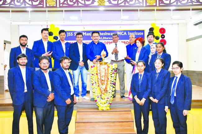 ವಿದ್ಯಾರ್ಥಿಗಳಲ್ಲಿ ಅಧ್ಯಯನ ಶೀಲತೆ ನಿರಂತರವಾಗಿರಲಿ ಡಾ. ಸೂರಜ ಜೈನ್ 