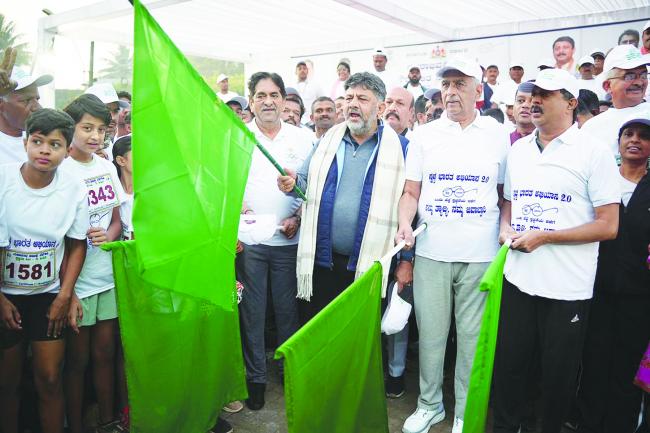 ನಗರದ  ಸ್ವಚ್ಛತೆಗೆ ಹೆಚ್ಚಿನ ಆದ್ಯತೆ ನೀಡಿ: ಉಪ ಮುಖ್ಯಮಂತ್ರಿ ಡಿ.ಕೆ. ಶಿವಕುಮಾರ 