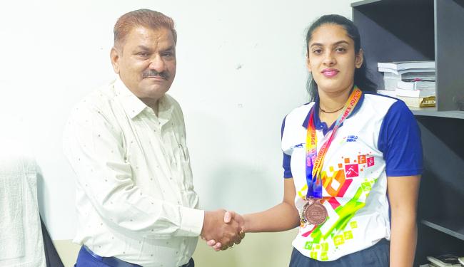 69ನೇ ನ್ಯಾಶನಲ್ ಸ್ಕೂಲ್ ಗೇಮ್ಸನಲ್ಲಿ ನಾಯ್ಕರ ಶಿಕ್ಷಣ ಸಂಸ್ಥೆಯ ವಿದ್ಯಾರ್ಥಿನಿಯ ಸಾಧನೆ 