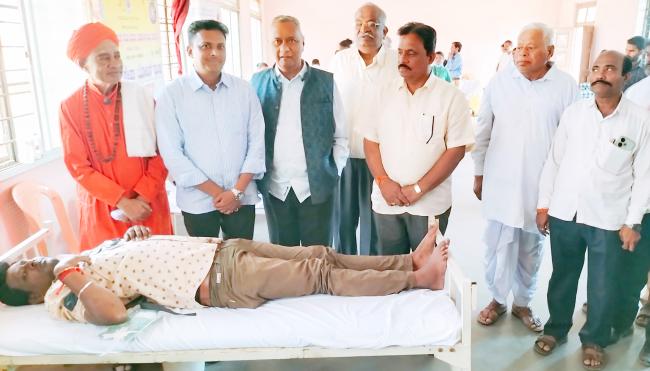 ರಕ್ತದಾನಿಗಳು ದೇವರಿಗೆ ಸಮಾನರು : ಬ್ಯಾರಿಸ್ಟರ್ ಅಮರಸಿಂಹ 