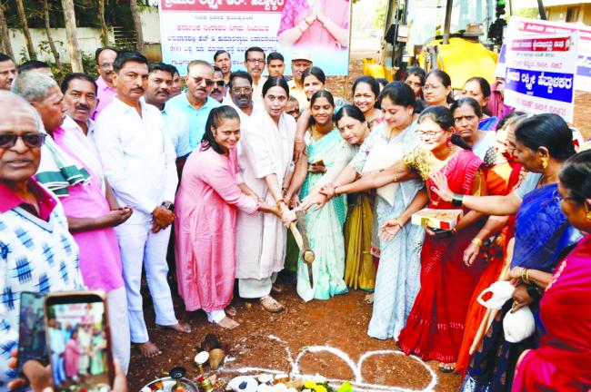 ಎಲ್ಲಾ ಸಮುದಾಯದವರ ಏಳಿಗೆಗೆ ಶ್ರಮ: ಸಚಿವೆ ಲಕ್ಷ್ಮೀ ಹೆಬ್ಬಾಳಕರ್ 