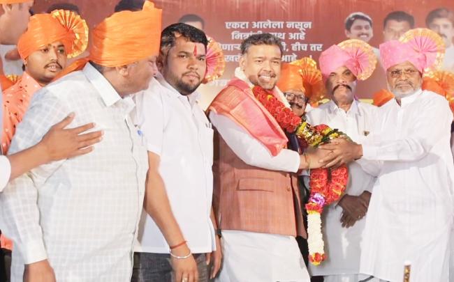 ಗ್ರಾಮದ ಅಭಿವೃದ್ಧಿಗೆ ಎಲ್ಲರೂ ಒಟ್ಟಾಗಿ ಕೆಲಸ ಮಾಡಬೇಕು: ಸಂಸದ ವಿಶಾಲ್ ಪಾಟೀಲ್‌