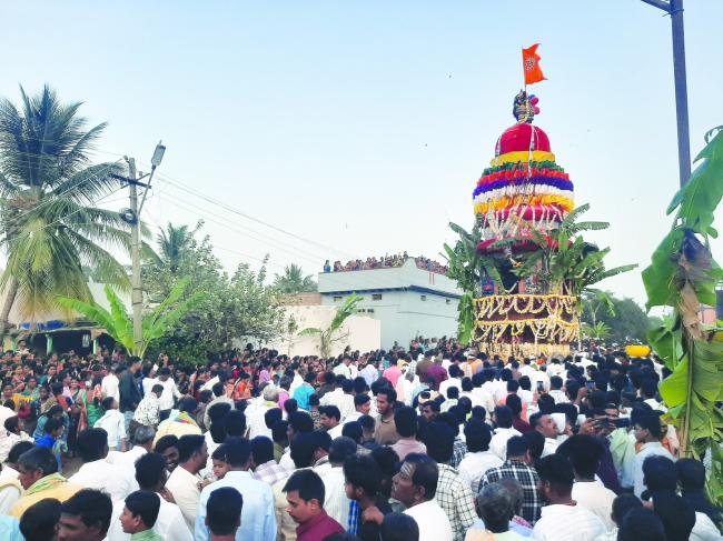 ನಂದಿಹಳ್ಳಿ : ಕಂಠಿ ಬಸವೇಶ್ವರ ಸ್ವಾಮಿ ರಥೋತ್ಸವ