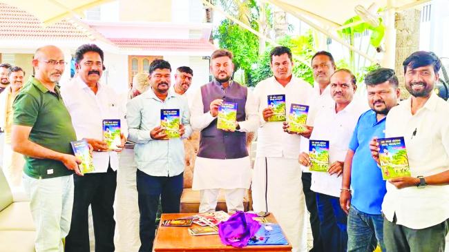 ಕನ್ನಡ ಲೇಖಕರ ಪುಸ್ತಕ ಕೊಂಡು ಓದಿ ಪ್ರೋತ್ಸಾಹಿಸಿ
