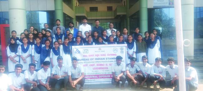 ಎ. ಆರ್‌.ಟಾಯ್ದ  ಟೆಕ್ನಿಕ್ಸ  ಪ್ರೈವೇಟ್ ಲಿಮಿಟೆಡ್ ಕಣಬರಗಿಗೆ ಬೇಟಿ