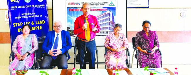  ಕೆ ಎಲ್ ಇ ಶತಮಾನೋತ್ಸವ ಚಾರಿಟೆಬಲ್ ಆಸ್ಪತ್ರೆಯಲ್ಲಿ    ಗರ್ಭಕಂಠ ಕ್ಯಾನ್ಸರರೋಗ ನಿರೋಧಕ ಚುಚ್ಚುಮದ್ದು: 55 ಮಕ್ಕಳಿಗೆ ಉಚಿತ ವಿತರಣೆ 