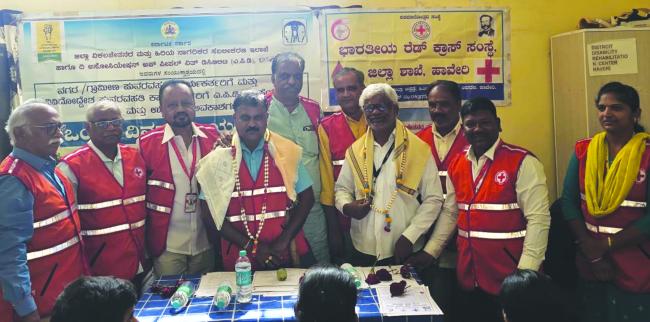 ಸ್ವಾವಲಂಬನೆ ಬದುಕು ಕಟ್ಟಿಕೊಳ್ಳುವ ಛಲ ಬೆಳಿಸಿಕೊಳ್ಳಿರಿ: ಸಂಜೀವಕುಮಾರ ನೀರಲಗಿ