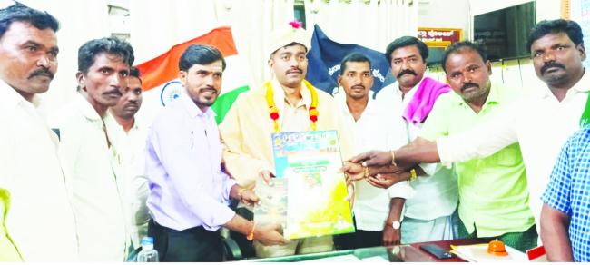 ಸುಪ್ರಿತ್ ವಿರುಪಾಕ್ಷಪ್ಪಗೆ ಕರ್ನಾಟಕ ಆರಕ್ಷಕ ಸೇವಾ ರತ್ನ ಪ್ರಶಸ್ತಿ ಪ್ರಧಾನ 