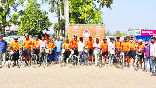 ಸ್ವದೇಶಿ ಬಳಸಿ ದೇಶ ಉಳಿಸಿ ಸೈಕಲ್ ಜಾತಾ 