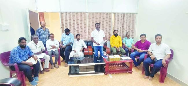 ಜ.12ರಂದು ಹಿಂದೂ ಸಮ್ಮೇಳನ ಸರ್ವ ಹಿಂದೂ ಸಮಾಜದವರು ಭಾಗವಹಿಸಿ ಅಧ್ಯಕ್ಷ ಪತ್ರಯ್ಯಸ್ವಾಮಿ