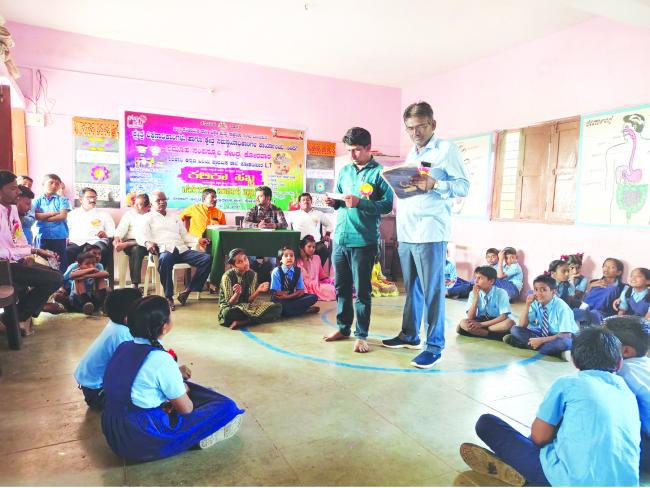 ಶಿಕ್ಷಣವೆಂಬುದು ಬರೀ ಬೋಧನೆಯಲ್ಲ, ಅದು ಪ್ರಗತಿಯ ಮೂಲ: ನಡುವಿನಕೇರಿ