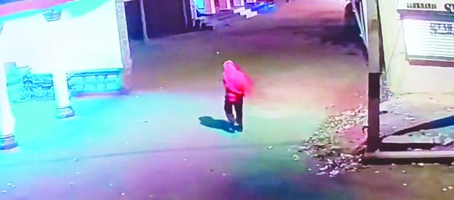 ಮನೆಯ ಬೀಗ ಮುರಿದು ಕಳ್ಳತನ 