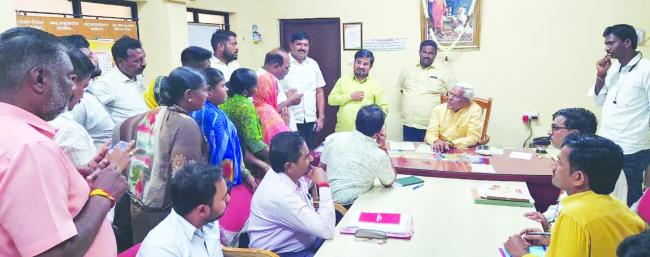 ನಿತ್ಯ ನಿಮ್ಮ ಕರ್ತವ್ಯವನ್ನು ನೀವು ಸರಿಯಾಗಿ ಮಾಡಿ: ಶಾಸಕ ಸಿದ್ದು ಸವದಿ 