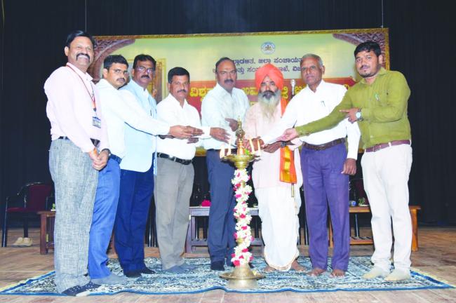 ಅಮರಶಿಲ್ಪಿ ಜಕಣಾಚಾರಿ ಅವರು ಶಿಲ್ಪಕಲೆಗೆ ನೀಡಿದ ಕೊಡುಗೆ ಅಪಾರ: ಡಾ.ಓದ್ರಾಮ  