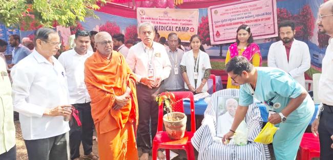 ಎಲ್ಲ ಸಂಪತ್ತುಗಳಲ್ಲಿ ಜ್ಞಾನ ಸಂಪತ್ತು ಶ್ರೇಷ್ಠವಾಗಿದೆ: ಬಸವಲಿಂಗ ಶ್ರೀ 