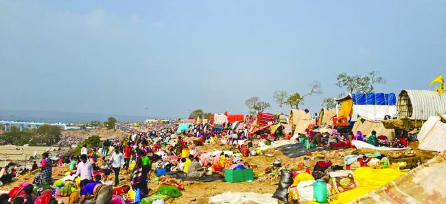 ‘ಎಲ್ಲರ ಅಮ್ಮ’ ಯಲ್ಲಮ್ಮ ದೇವಿಗೆ ವಿಶೇಷ ಪೂಜೆ 