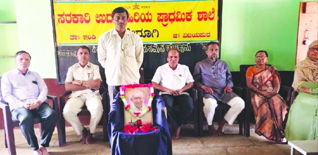 ಸಿದ್ಧೇಶ್ವರ ಶ್ರೀಗಳು ಅಧ್ಯಾತ್ಮದ ಮೇರು ಪರ್ವತ: ಆನಂದ ಹುಣಸಗಿ 