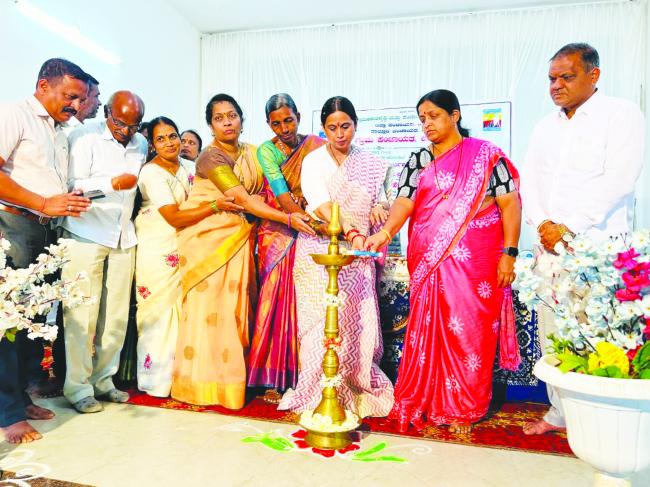 ಬಡವರಿಗೆ ನೆರವಾಗಲೆಂದು ಕಾಂಗ್ರೆಸ್ ತಂದಿರುವ ನರೇಗಾ ಯೋಜನೆಯನ್ನು ಬಿಜೆಪಿ ಸತ್ಯನಾಶ ಮಾಡಲು ಹೊರಟಿದೆ  