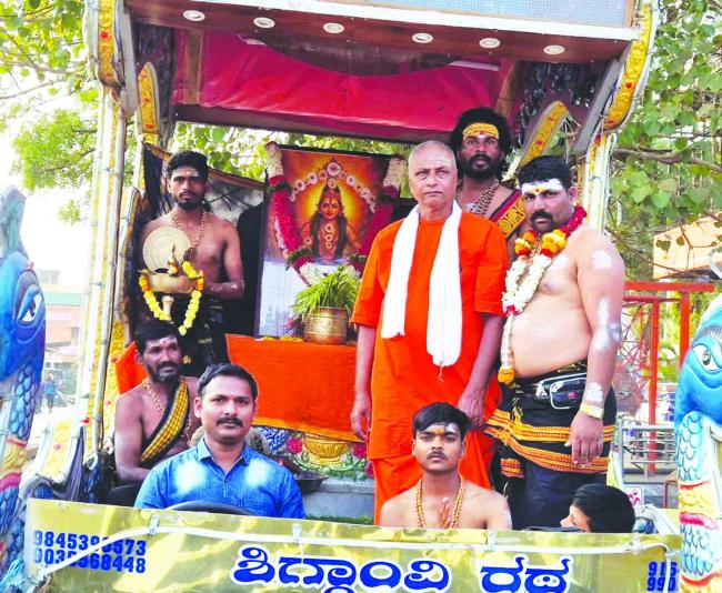ಶಿಗ್ಗಾವಿ ಪಟ್ಟಣದಲ್ಲಿ ಶ್ರೀ ಅಯ್ಯಪ್ಪ ಸ್ವಾಮಿಯ ಭಾವಚಿತ್ರದ ಭವ್ಯ ಮೆರವಣಿಗೆ 