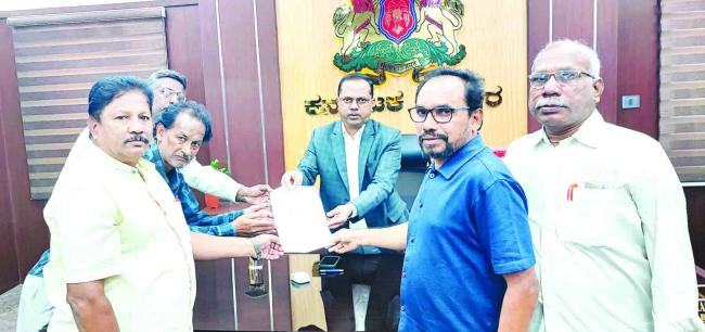 ಜ.01 ರಂದು ಬ್ಯಾನರ್‌ಗಳ ಕ್ಷುಲ್ಲಕ ವಿಷಯವಾಗಿ ಕಲ್ಲು ತೂರಾಟ ಘಟನೆ 