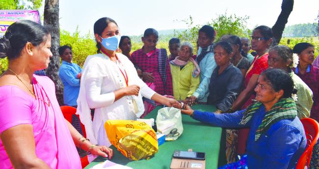 ನರೇಗಾ ಕೂಲಿಕಾರರಿಗೆ ಆರೋಗ್ಯ ತಪಾಸಣೆ