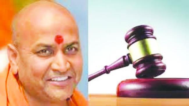 ವಿಜಯಪುರ ಜಿಲ್ಲೆಗೆ ಆಗಮೀಸಿದ  ಕನೇರಿ ಶ್ರೀ ಅದೃಶ್ಯ ಕಾಡಸಿದ್ದೇಶ್ವರ ಸ್ವಾಮೀಜಿಗಳಿಗೆ ಭರ್ಜರಿ ಸ್ವಾಗತ