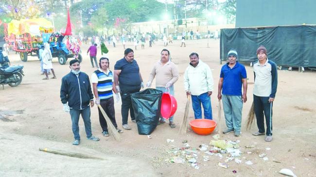 ಗಾಂಧಿ ಬಳಗದಿಂದ ಜಾತ್ರೆಯಲ್ಲಿ ಮೂರು ದಿನ ಸ್ವಚ್ಛತಾ ಕಾರ್ಯ  