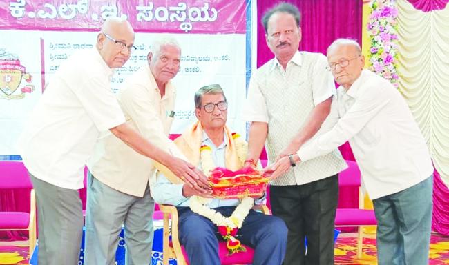 ಸತ್ಯ ಮಾರ್ಗದಲ್ಲಿ ಜೀವನವನ್ನು ಸವಿಸಬೇಕು: ಕುರಣಿ 