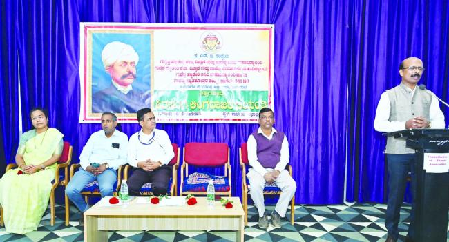 ತ್ಯಾಗವೀರ ಶಿರಸಂಗಿ ಲಿಂಗರಾಜರು ಪ್ರಸ್ತುತ ಸಮಾಜಕ್ಕೆ ಮಾದರಿ - ಪ್ರೊ. ಕೆ. ರಾಮರೆಡ್ಡಿ 