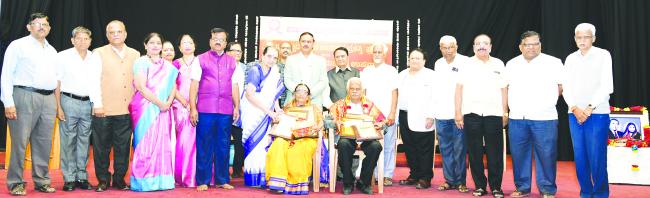 ಜಾನಪದ ಸಾಹಿತ್ಯ ಶಿಷ್ಟ ಸಾಹಿತ್ಯಕ್ಕೆ ತಾಯಿ ಇದ್ದಂತೆ: ಆರ್‌. ಪ್ರಸಾದ 