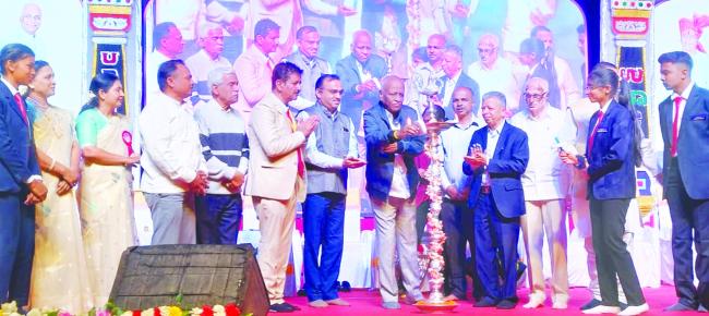 ದೇಶದಲ್ಲಿಯೇ ಸಿ.ಬಿ.ಎಸ್‌.ಈ. ಶಾಲೆ ಮಾದರಿಯಾಗಿದೆ-ಮಹೇಶ ಬೆಲ್ಲದ 