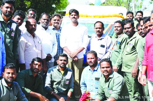 ನೂತನ 12*7 ಬೊಲೆರೊ ನಿರ್ವಹಣಾ ವಾಹನಕ್ಕೆ ಚಾಲನೆ ನೀಡಿದ ಶಾಸಕ ಜೆ.ಎನ್‌.ಗಣೇಶ 