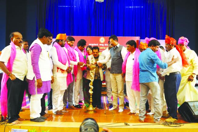 ಬಳ್ಳಾರಿಯಲ್ಲಿ ಸಂಭ್ರಮದ ಶಿವಯೋಗಿ ಸಿದ್ದರಾಮೇಶ್ವರ ಜಯಂತ್ಯೋತ್ಸವ 