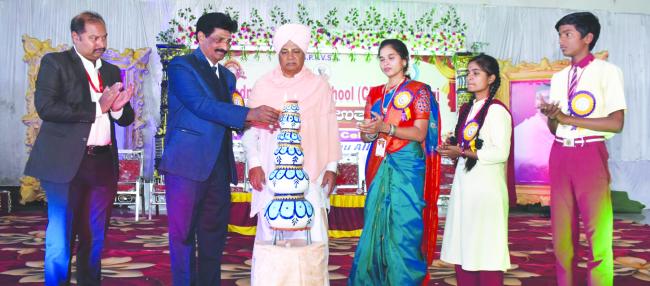 ಸಂಸ್ಕಾರದ ಗುಣಗಳು ಮಕ್ಕಳಲ್ಲಿ ಕಡಿಮೆಯಾಗುತ್ತಿರುವುದು ವಿಷಾದನೀಯ: ಕಲಶೆಟ್ಟಿ  