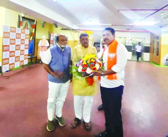 ದೇವರಹಿಪ್ಪರಗಿ ಕ್ಷೇತ್ರದಲ್ಲಿ ಪಕ್ಷ ಸಂಘಟನೆ ಬಲಪಡಿಸುವ ಕುರಿತು ರಾಜ್ಯ ಬಿಜೆಪಿ ಅಧ್ಯಕ್ಷರನ್ನು ಭೇಟಿ 