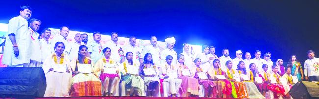 ಶಿಕ್ಷಣಕ್ಕೆ ಹೆಚ್ಚಿನ ಪ್ರಧಾನ್ಯತೆ ಕೊಡಿ : ಗೋವಿಂದ ಕಾರಜೋಳ 