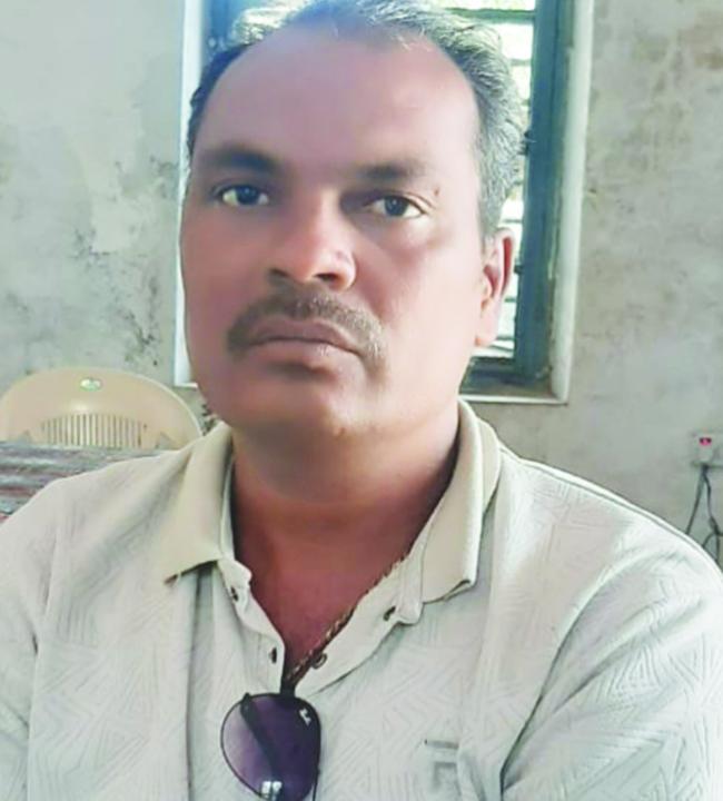 ಅಧಿಕಾರಿಗಳ ಯಡವಟ್ಟಿಗೆ ಜೀವಂತ ವ್ಯಕ್ತಿಯ ಆಧಾರ ಕಾರ್ಡ್‌ ರದ್ದು, 