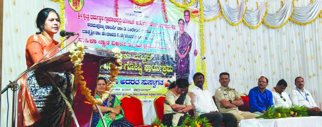 ಮಕ್ಕಳಿಗೆ ಉತ್ತಮವಾದ ಸಂಸ್ಕಾರ ಸಂಸ್ಕೃತಿ ಕಲಿಸುತ್ತಾರೋ ಅಂತಹ ಮಕ್ಕಳು ಸಮಾಜದಲ್ಲಿ ಆದರ್ಶರಾಗಿರಲು ಸಾಧ್ಯ