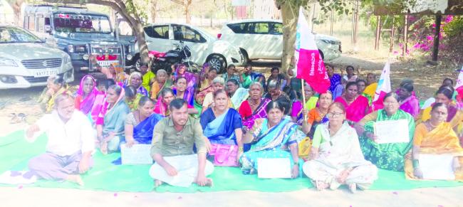 ಕರ್ನಾಟಕ ರಾಜ್ಯ ದೇವದಾಸಿ ಮಹಿಳೆಯರ ವಿಮೋಚನಾ ಸಂಘ ಮತ್ತು ದೇವದಾಸಿ ಮಹಿಳೆಯರ ಮಕ್ಕಳ ಹೋರಾಟ ಸಮಿತಿ ಜಿಲ್ಲಾ ಸಮಿತಿ  