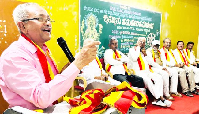 ಸಾಂಸ್ಕೃತಿಕ ಶ್ರೀಮಂತಿಕೆ ಮೆರೆದ ಹಾರೂಗೇರಿ : ಡಾ.ಮಾಳಿ 