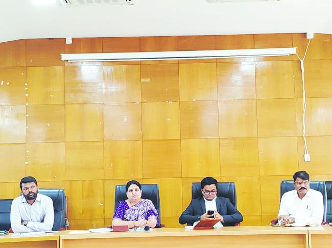 ಹಂಪಿ ಉತ್ಸವ,  ಸಂಘ, ಸಂಸ್ಥೆಗಳೊಂದಿಗೆ ಪೂರ್ವಭಾವಿ ಸಭೆ,   ಅರ್ಹ ಸ್ಥಳೀಯ ಕಲಾವಿದರಿಗೂ ಸಮಾನ ಅವಕಾಶ: ಡಿ.ಸಿ ಕವಿತಾ ಎಸ್‌.ಮನ್ನಿಕೇರಿ  