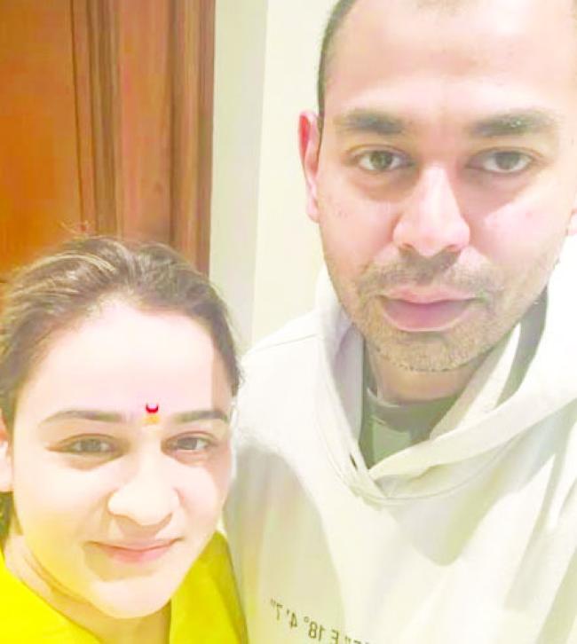 ಸ್ವಾರ್ಥಿ ಪತ್ನಿಗೆ ಶೀಘ್ರ ವಿಚ್ಛೇದನ: ಮುಲಾಯಂ ಪುತ್ರ ಪ್ರತೀಕ್