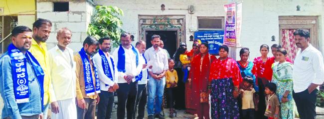 ಅಂಗನವಾಡಿ ಅವ್ಯವಸ್ಥೆ ಸರಿಪಡಿಸಲು ಆಗ್ರಹಿಸಿ ತಹಸಿಲ್ದಾರಗೆ ಮನವಿ 