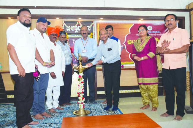 ನೇರಹಿದಿಟ್ಟ ವಚನಗಳ ಮೂಲಕ ಕಾಯಕಜೀವಿಗಳ ಧ್ವನಿಯಾದರು ನಿಜಶರಣ ಅಂಬಿಗರ ಚೌಡಯ್ಯ -ಡಾ. ಓದ್ರಾಮ 