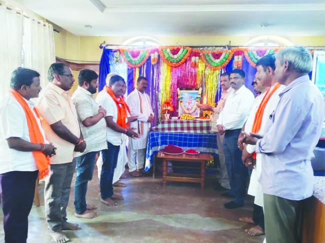 ತಾಲೂಕ ಆಡಳಿತದಿಂದ ನಿಜಶರಣ ಶ್ರೀ ಅಂಬಿಗರ ಚೌಡಯ್ಯನವರ ಜಯಂತಿ ಆಚರಣೆ 