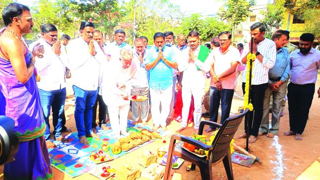 ನಗರದ ಜನರಿಗೆ ಸಮರ​‍್ಕ ಕುಡಿಯುವ ನೀರು ಪೂರೈಕೆಗೆ ಕ್ರಮ: ಹೆಚ್‌.ಆರ್‌.ಗವಿಯಪ್ಪ